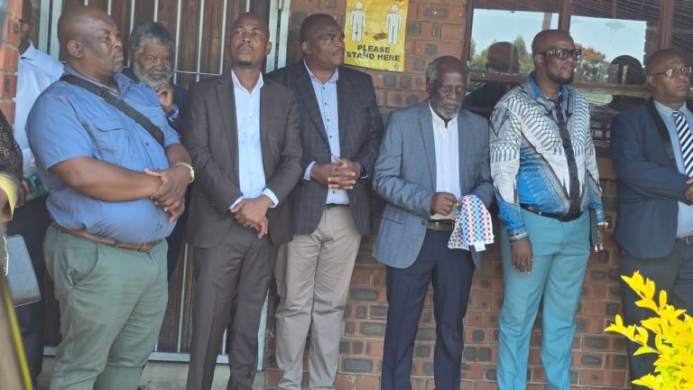 b6ee8cce-b5a8-43e3-9fb9-32e31ae59e52