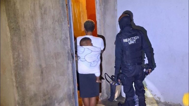 90286b03-d41b-404c-b4ed-4749fad58a1f